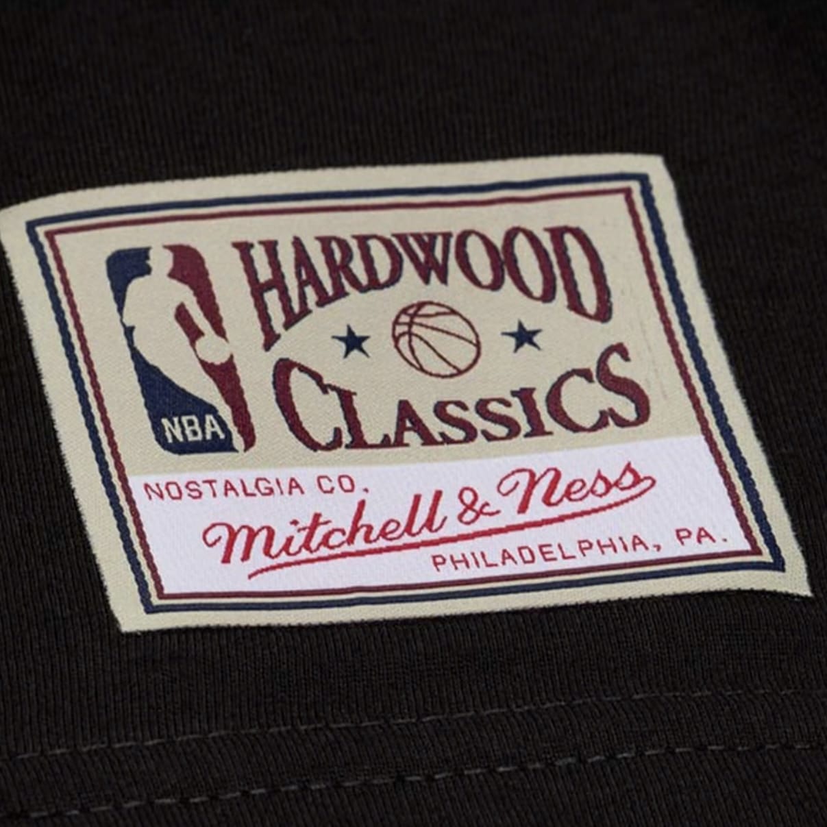 Mitchell & Ness Detroit Pistons In The City Wordmark Tee (Black)