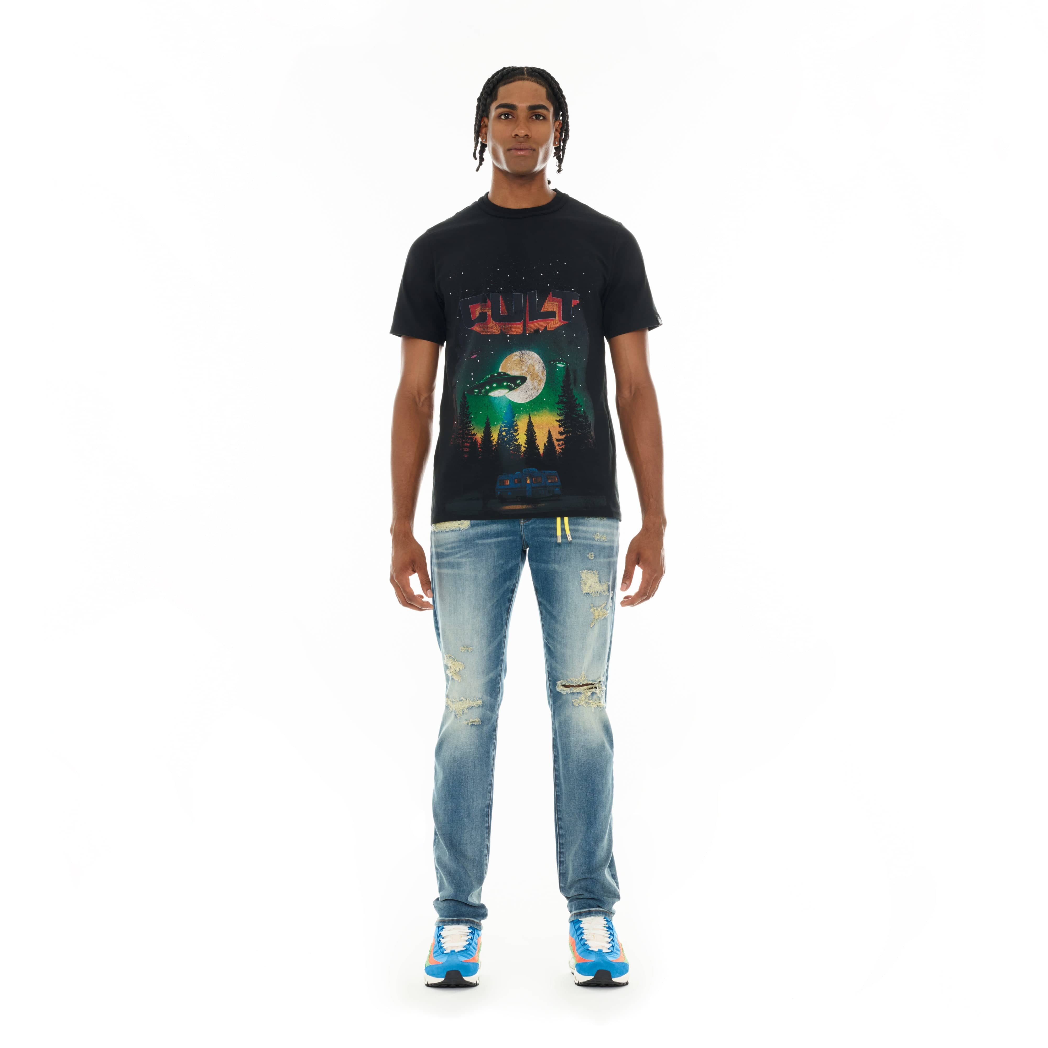 Cult's Short Sleeve Crew Neck Tee "Aliens" in Black