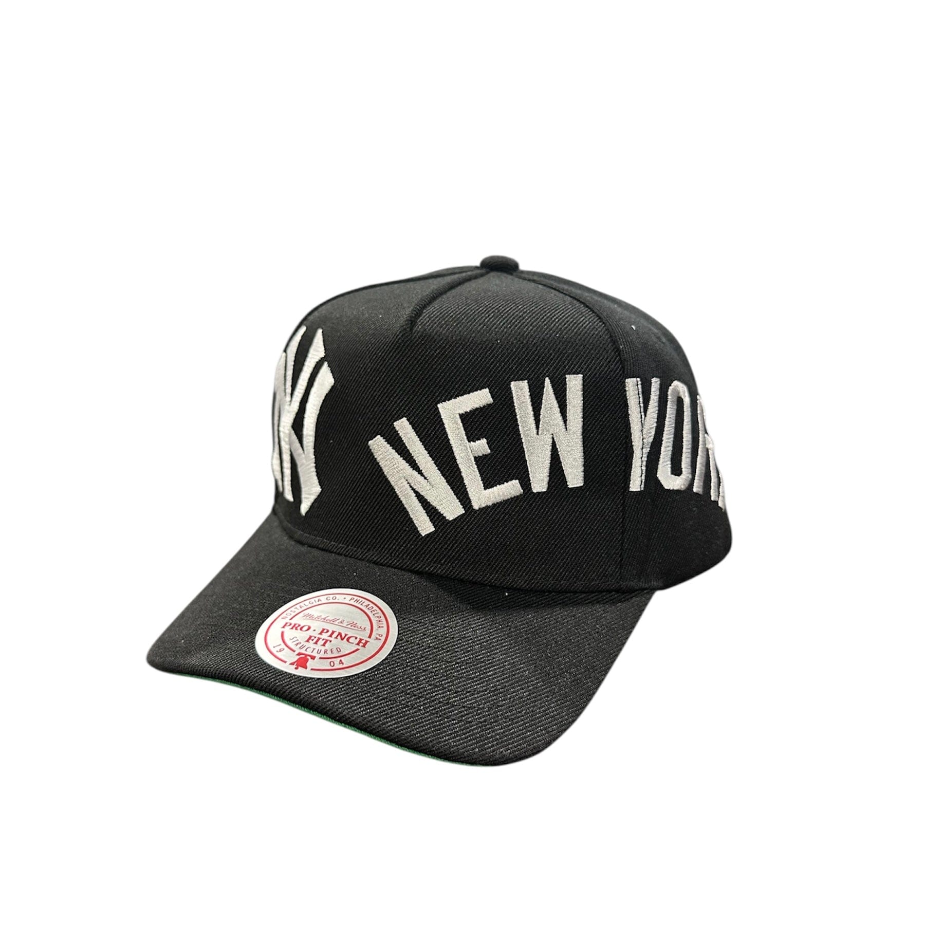 Mitchell & Ness MLB New York Yankees Busted Pro Snapback (Black)