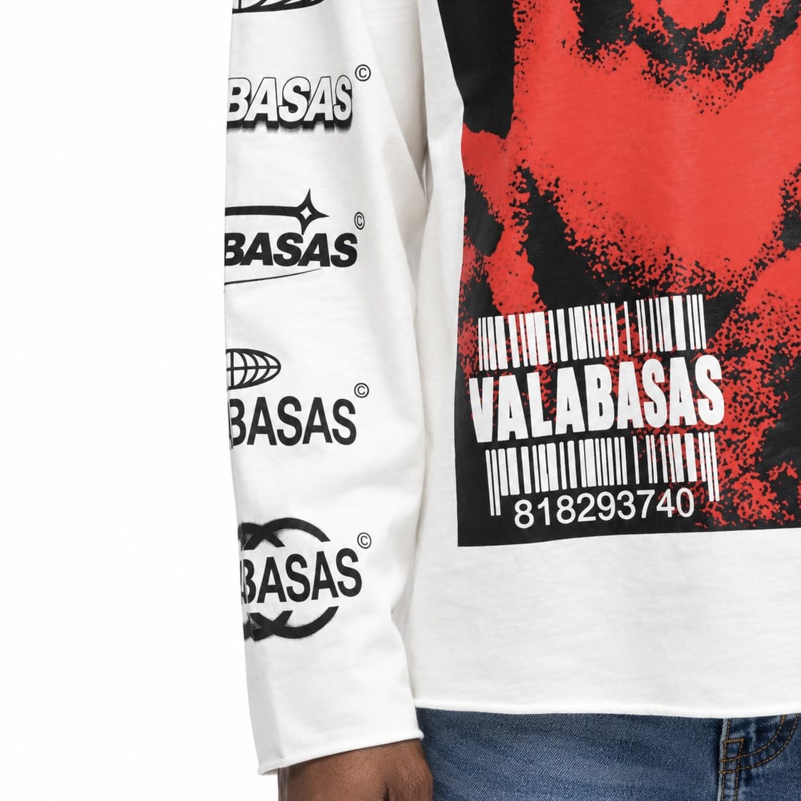 Valabasas Shy Long Sleeve Tee (White) VLBS-VCR1-1012