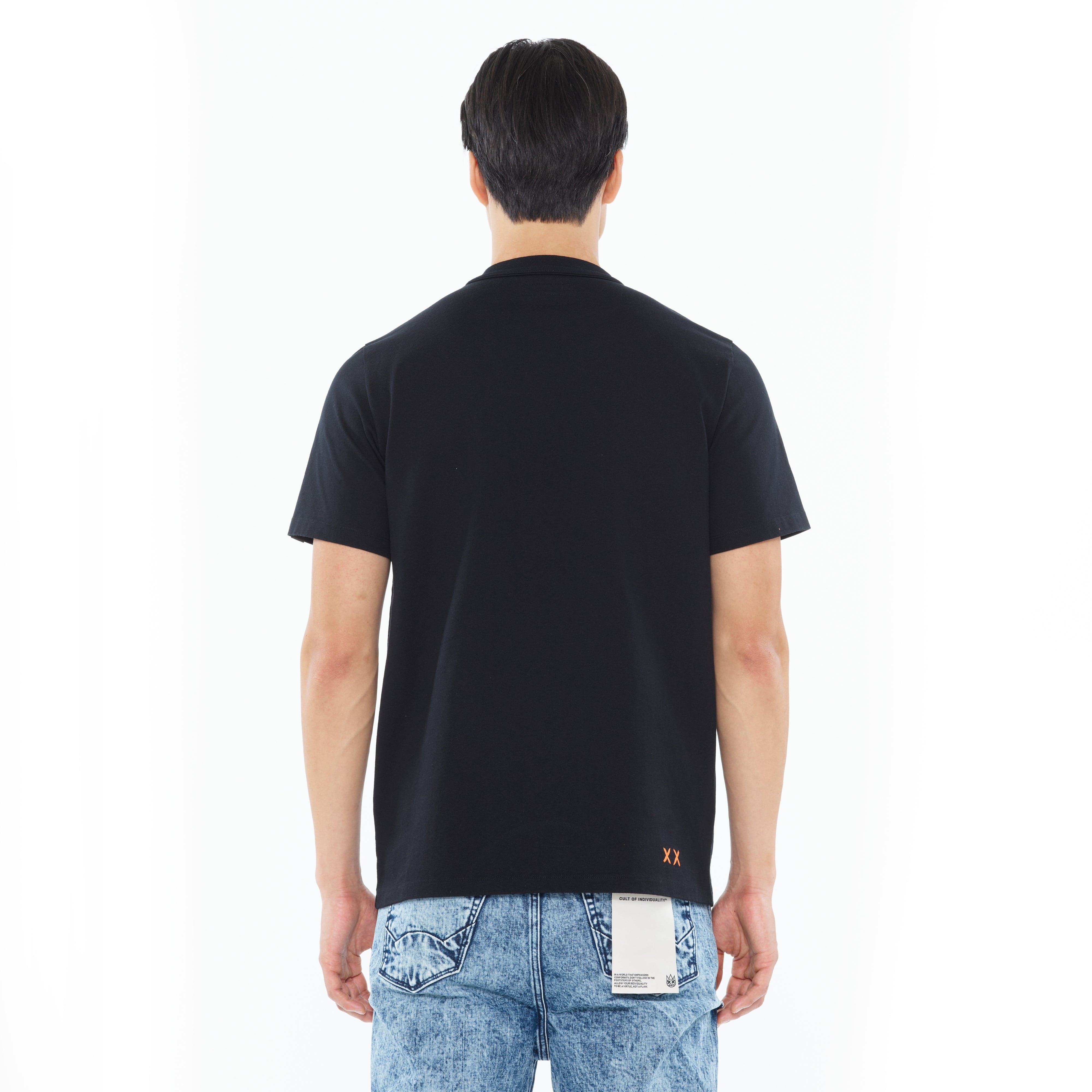 Cult's Heavyweight Short Sleeve Crew Neck Tee "Gradient Logo" in Black