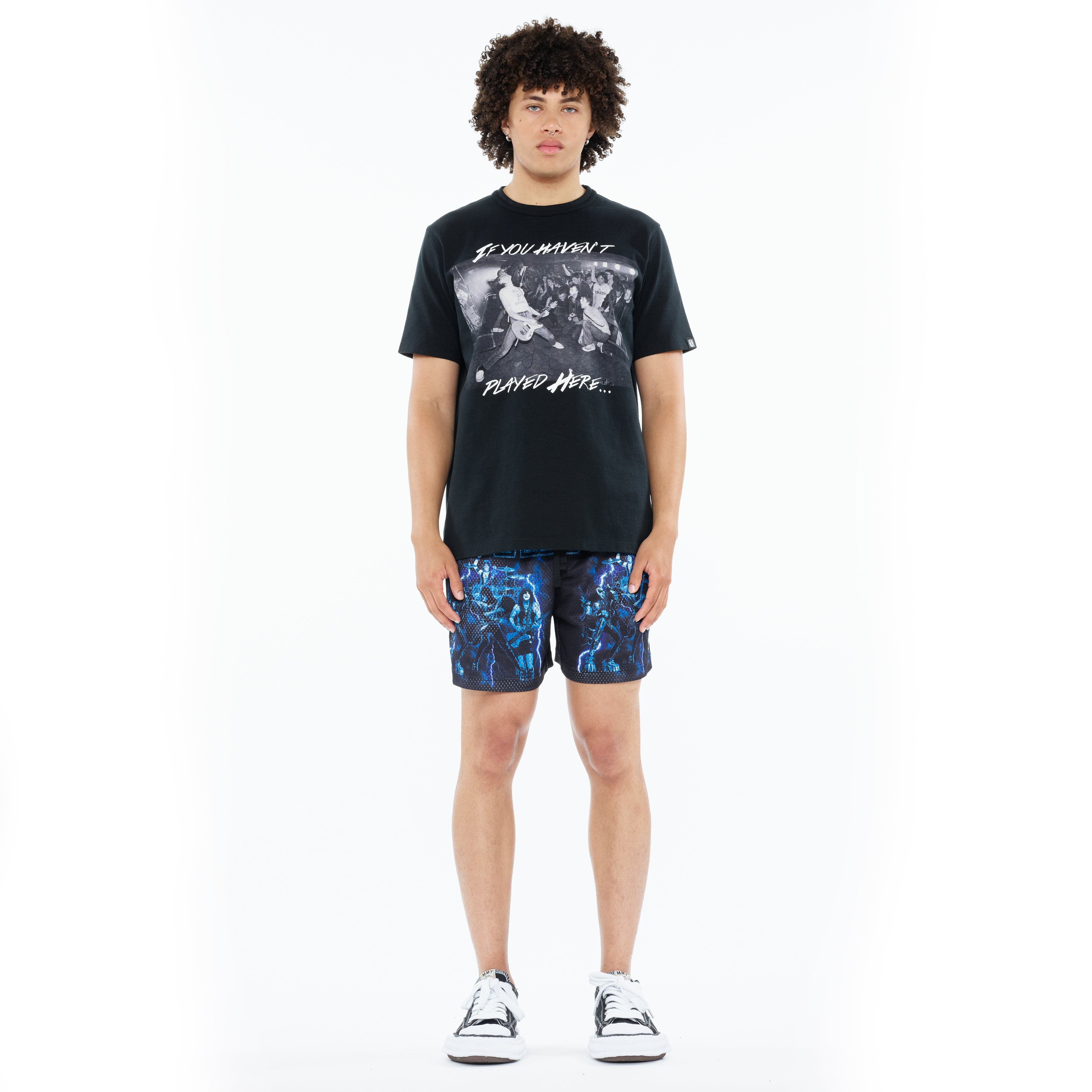 Cult's Heavyweight Short Sleeve Crew Neck Tee "Play Here" in Black