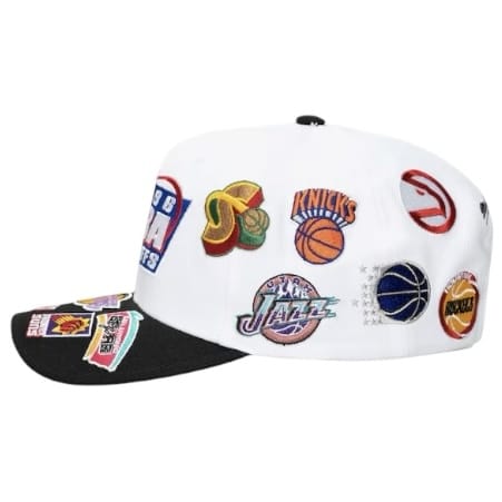 Mitchell & Ness NBA Playoffs Snapback (White/Black)