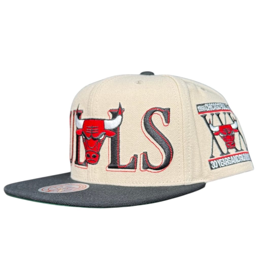Mitchell & Ness Nba Chicago Bulls Across The Board Snapback (Cream)