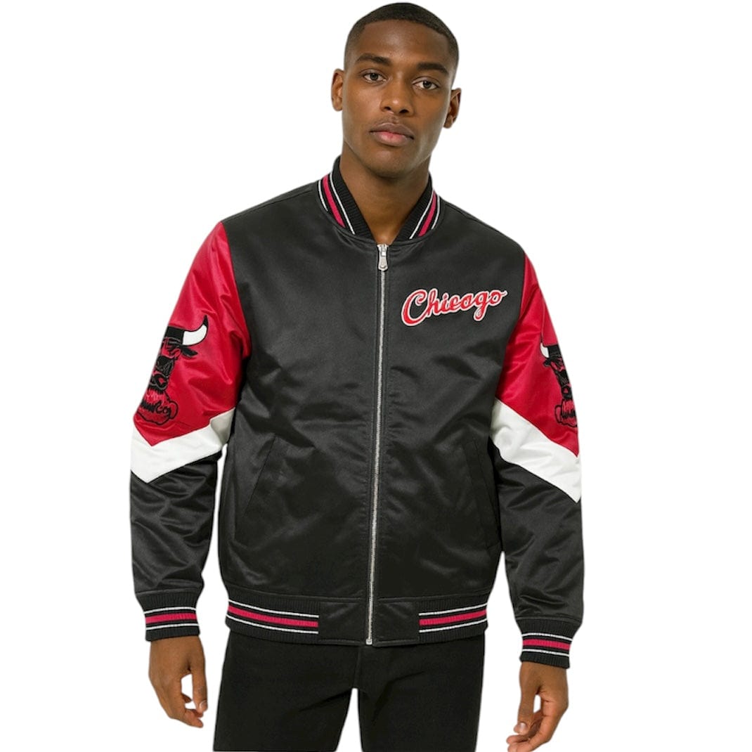 Mitchell & Ness Nba Chicago Bulls Throw It Back Heavyweight Jacket (Black)