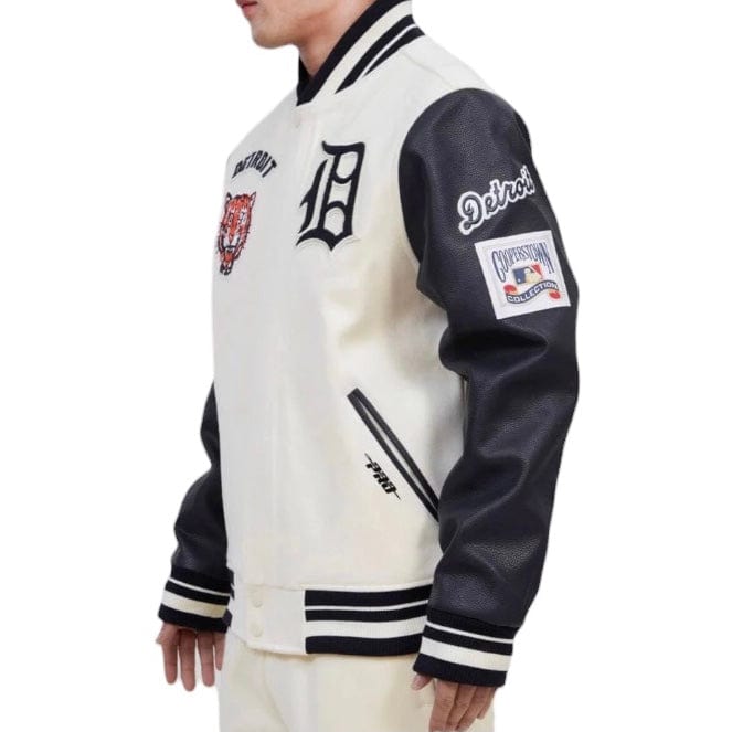 Pro Standard Detroit Tigers Retro Classic Varsity Jacket (Eggshell/Midnight)