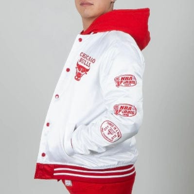 Mitchell & Ness NBA Chicago Bulls S.O.U.L Cherry Bomb Jacket (White)