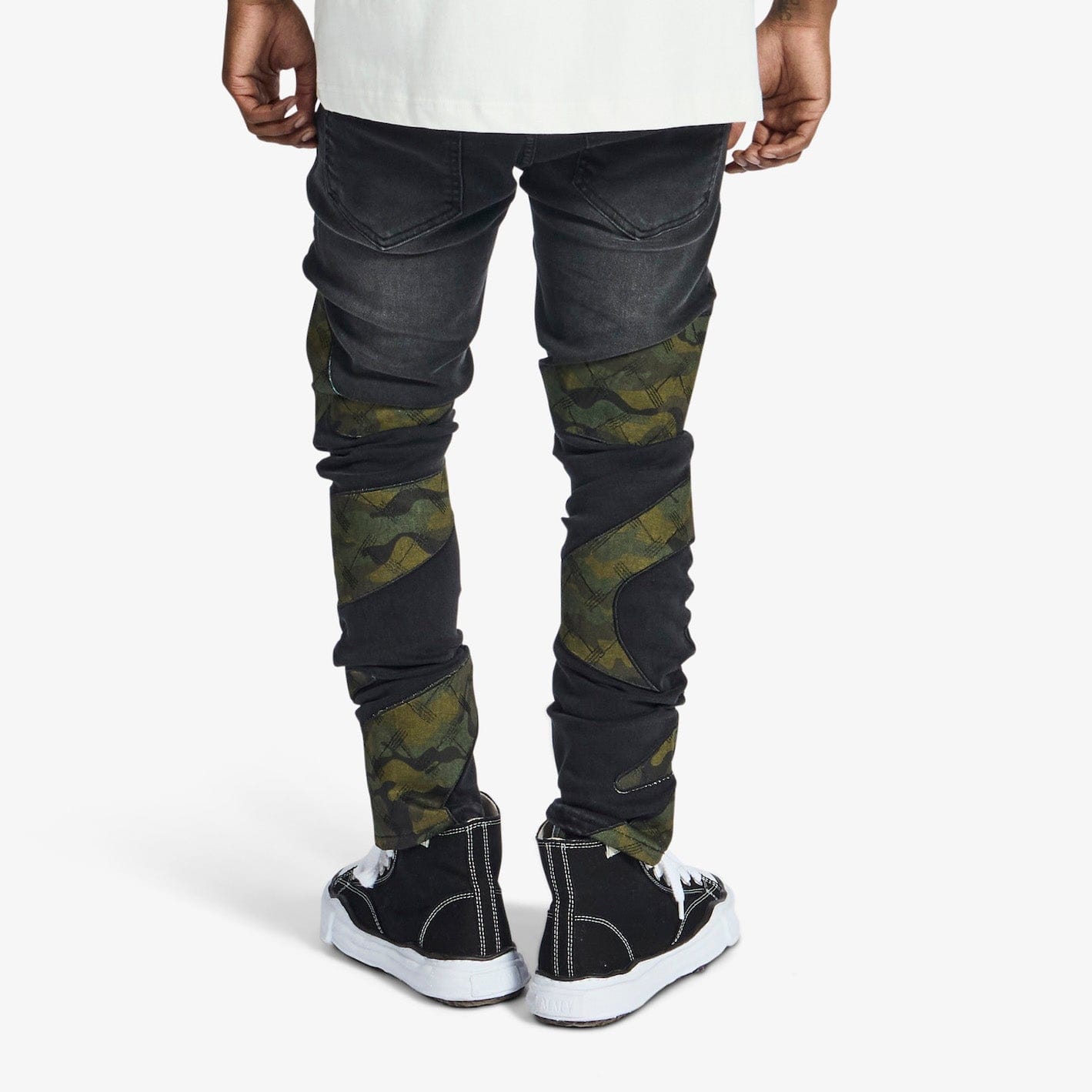 "Sabotage" Skinny Jeans (black/camo scrunch)