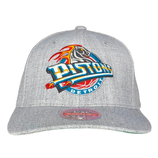 Mitchell & Ness NBA Detroit Pistons Team Heather 2.0 Stretch Fitted Hat (Grey)