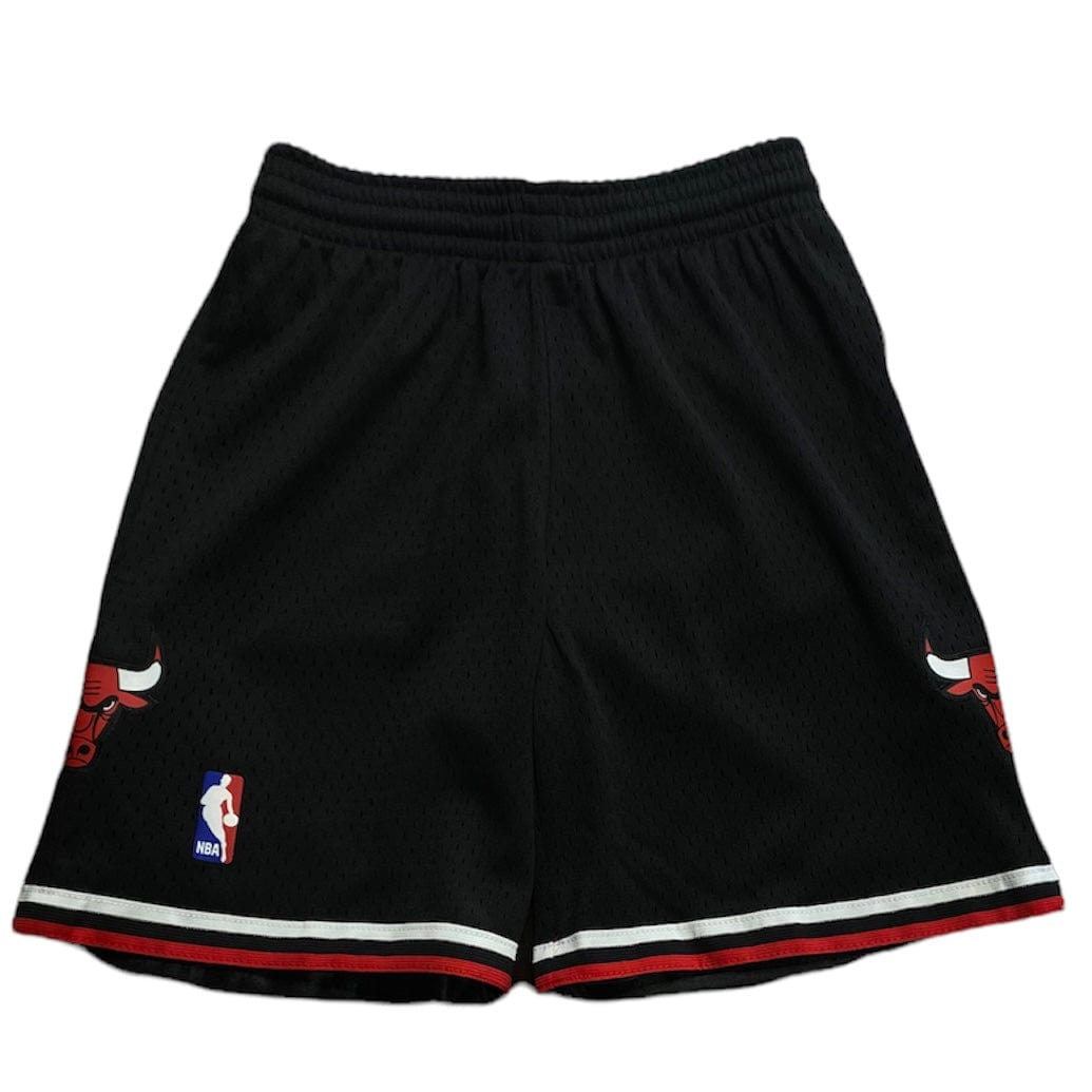 Boys Mitchell & Ness Nba Chicago Bulls Swingman Alternate Shorts (Black)