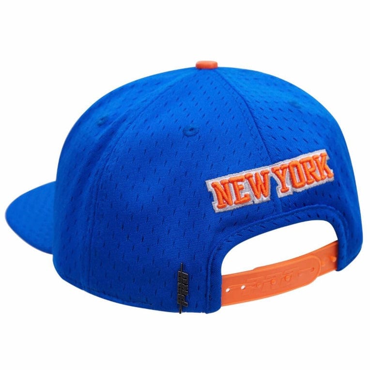 New York Knicks Logo Mesh Snapback Hat (Royal Blue)