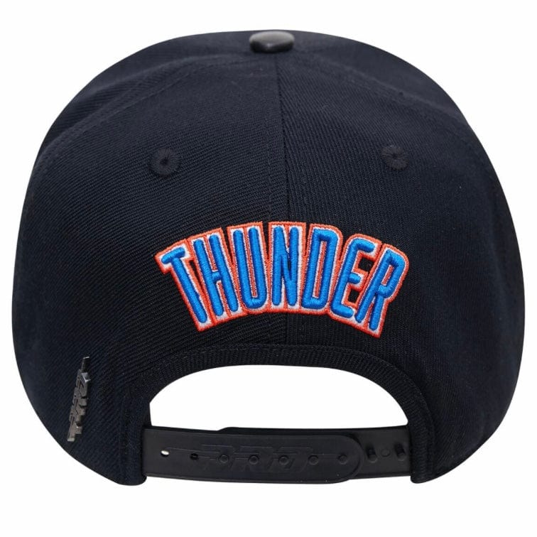 Pro Standard Oklahoma City Thunder Logo Snapback Hat (Black)
